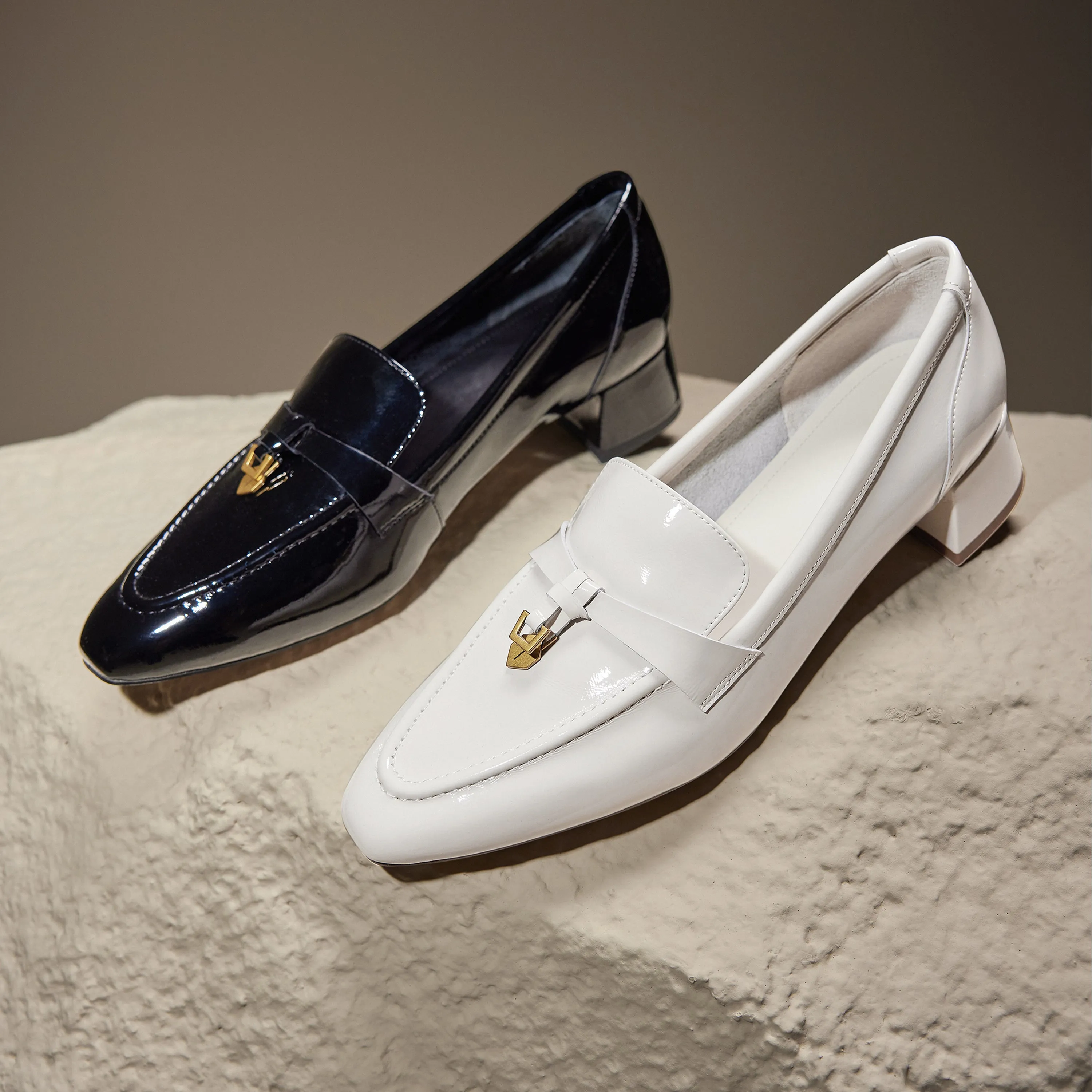 Black Classic Signature Patent Loafers