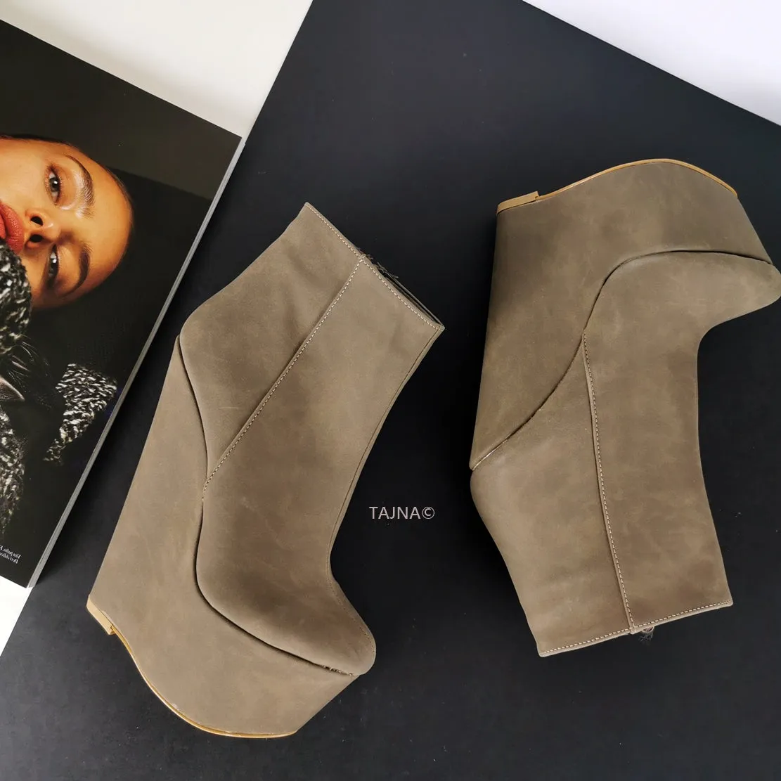 Dark Beige 16 cm Wedge Booties
