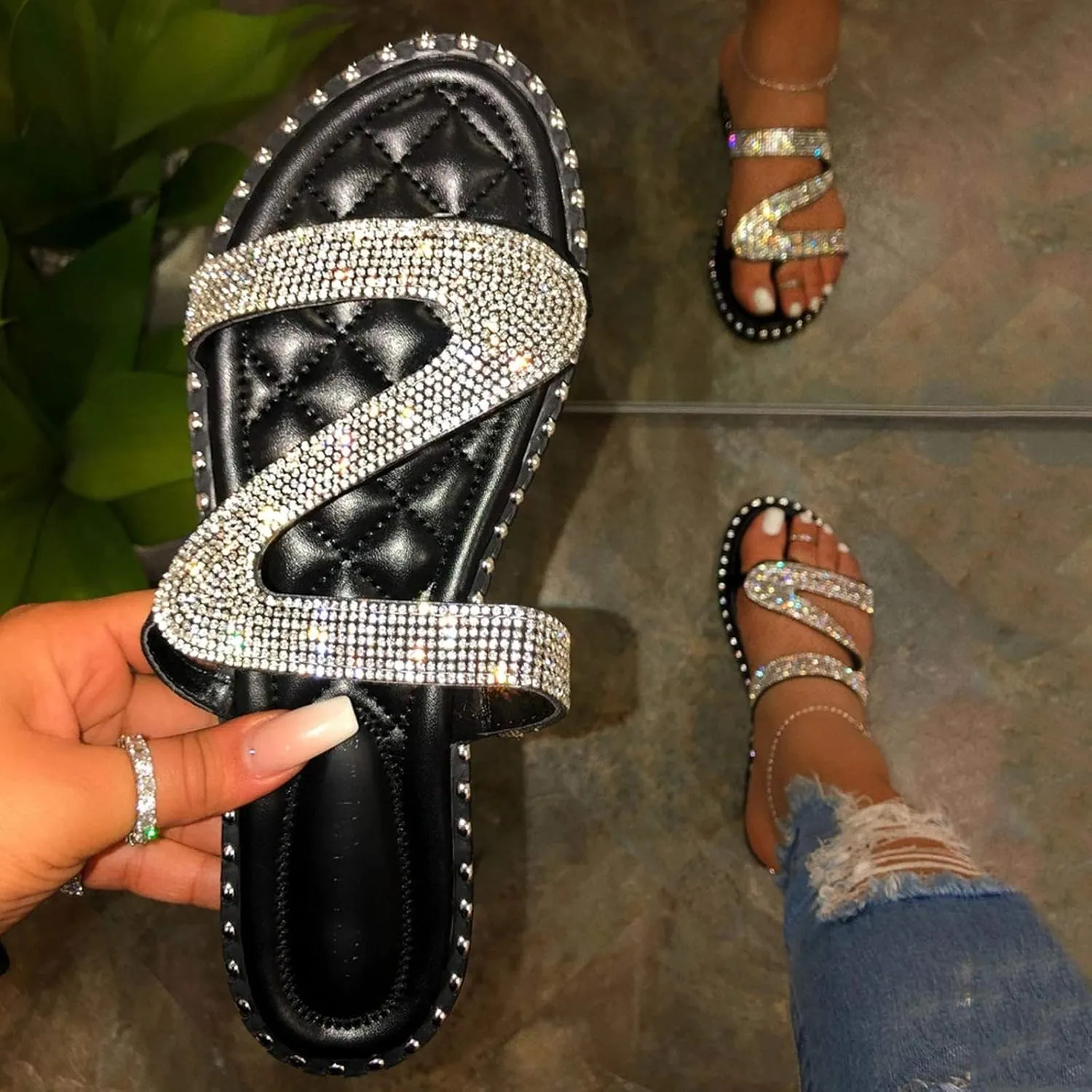 Shiny Rhinestone Flat Sandals for Women Open Toe Slip On Flip Flops Summer Outdoor Beach Travel Flats Party Club Shoes